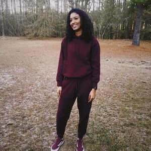 Meet your Posher, Jada